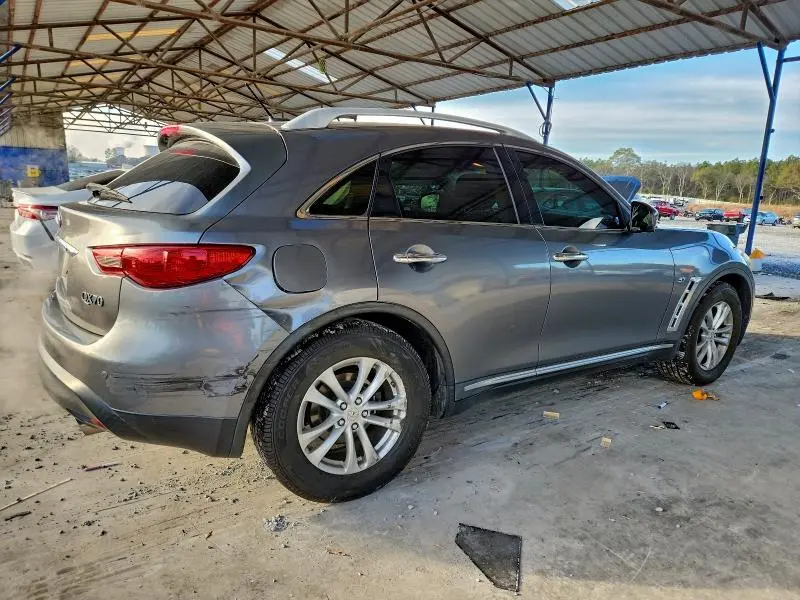 2017 INFINITI QX70   