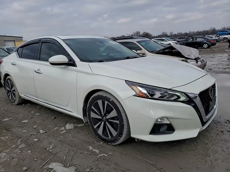2019 NISSAN ALTIMA SV  