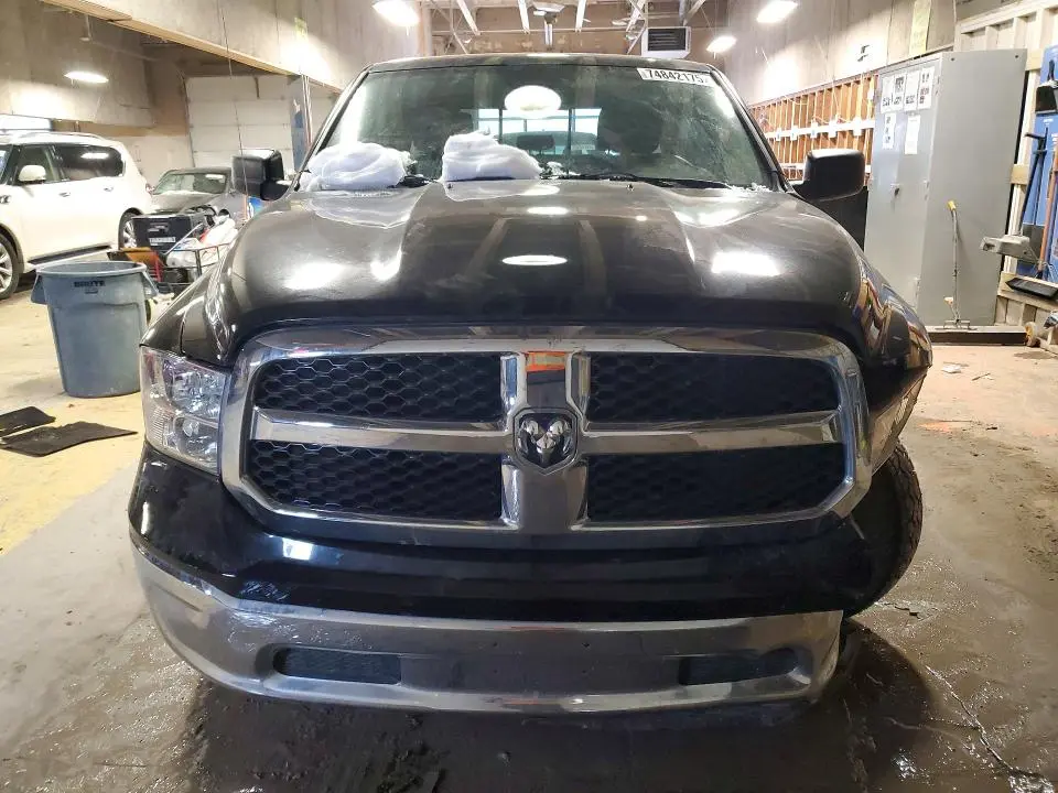 2015 RAM 1500 SLT  