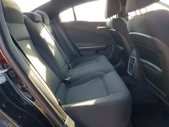 2017 DODGE CHARGER SE  