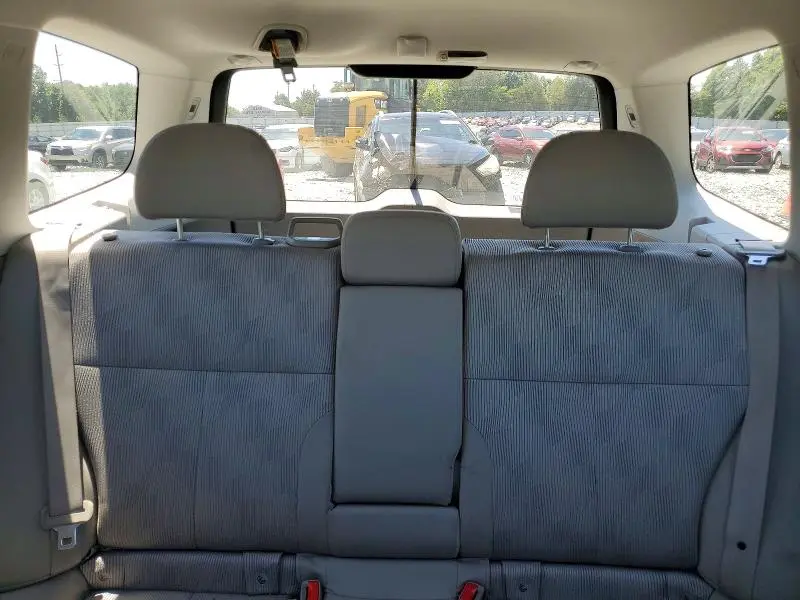 2010 SUBARU FORESTER XS  