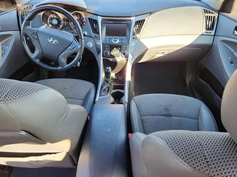 2011 HYUNDAI SONATA SE  