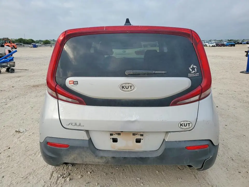 2021 KIA SOUL LX  