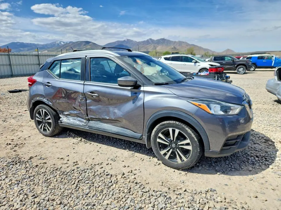 2018 NISSAN KICKS SV  