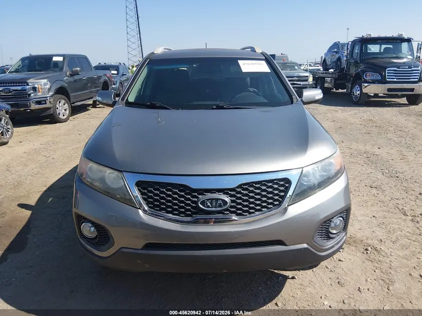 2012 KIA SORENTO LX
