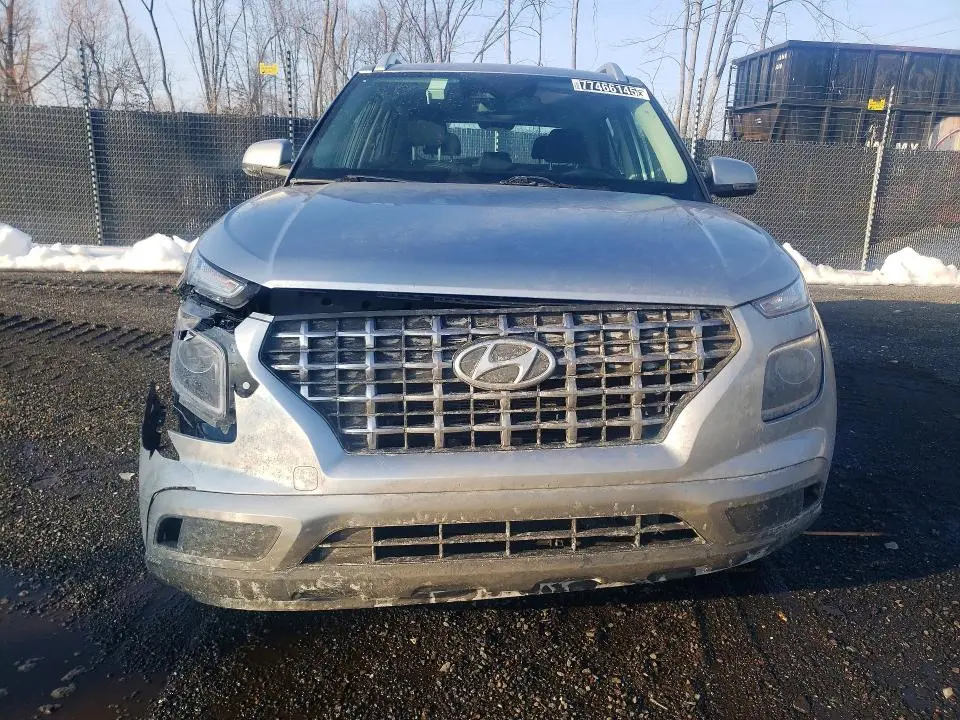 2023 HYUNDAI VENUE SEL  