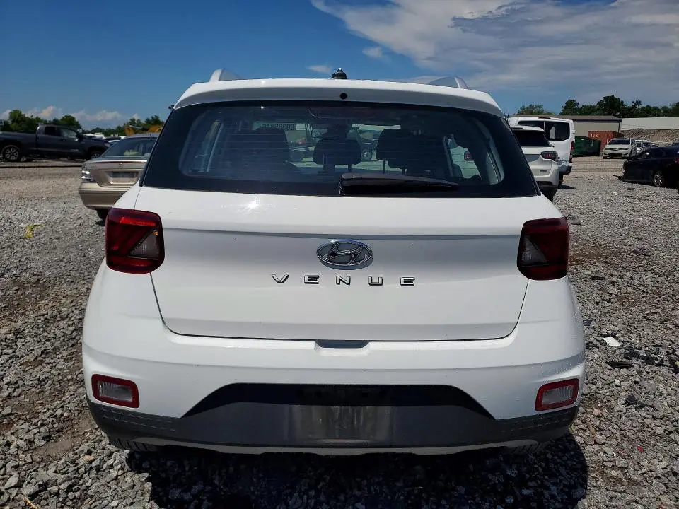 2024 HYUNDAI VENUE   
