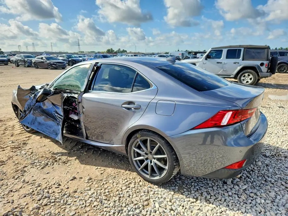 2016 LEXUS IS 200T  
