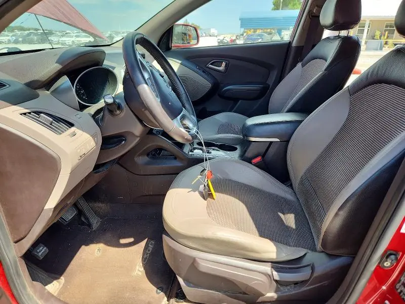2011 HYUNDAI TUCSON GLS  