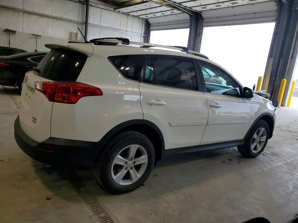 2014 TOYOTA RAV4 XLE  