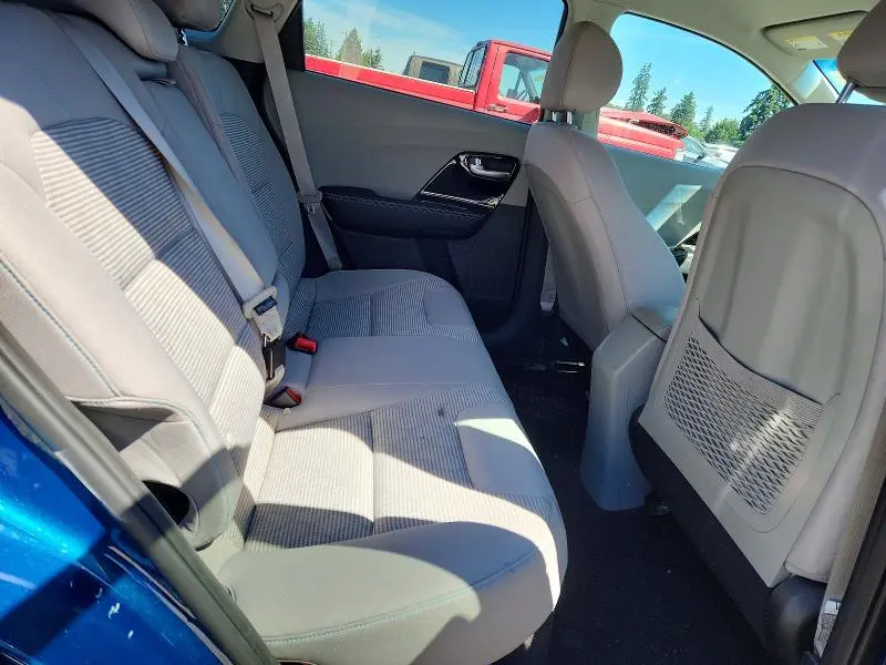 2022 KIA NIRO LXS  