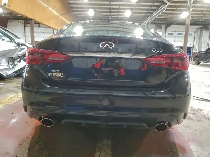 2022 INFINITI Q50 LUXE  