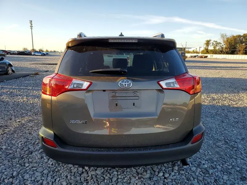 2015 TOYOTA RAV4 XLE  