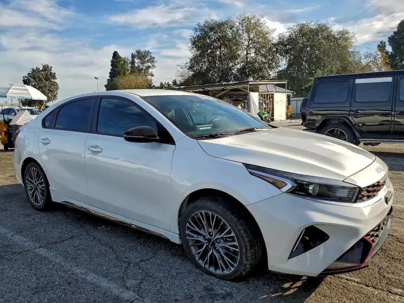2022 KIA FORTE GT LINE  