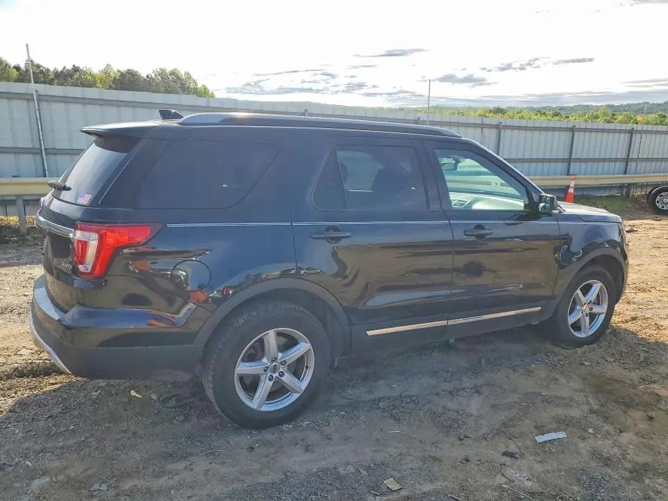 2017 FORD EXPLORER XLT  