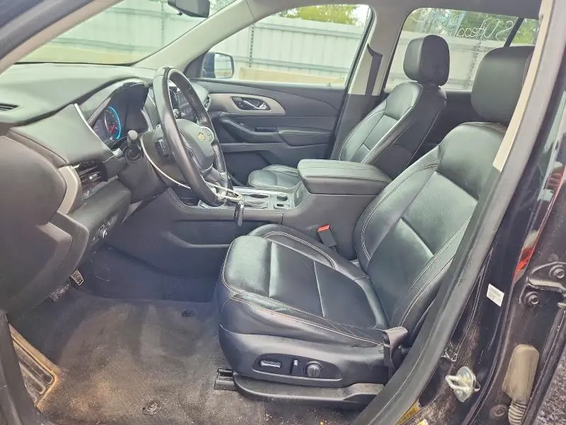 2020 CHEVROLET TRAVERSE LT  