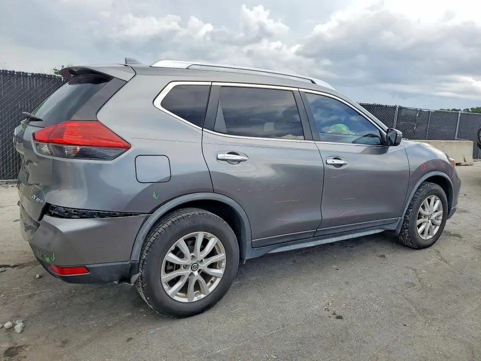2019 NISSAN ROGUE SV  