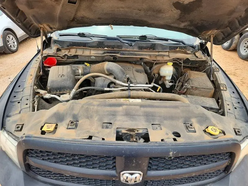 2014 RAM 1500 ST  