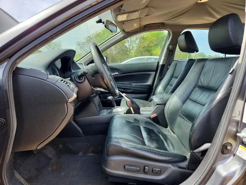 2011 HONDA ACCORD SE  