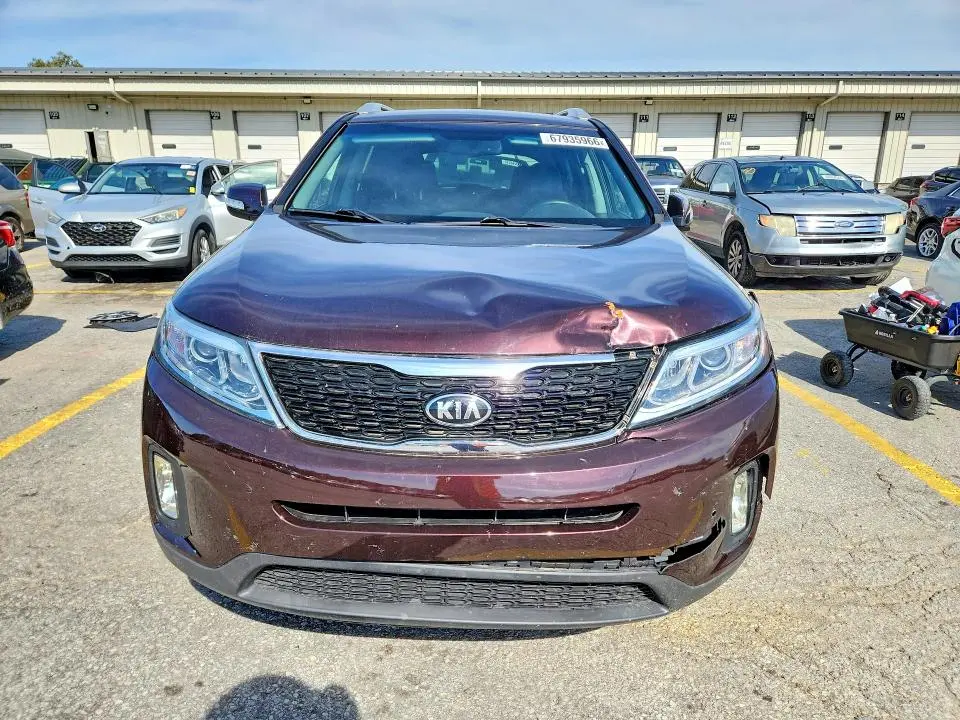 2015 KIA SORENTO LX  