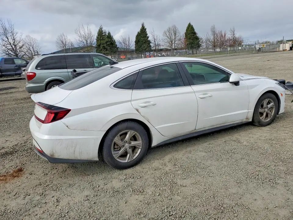 2021 HYUNDAI SONATA SE  