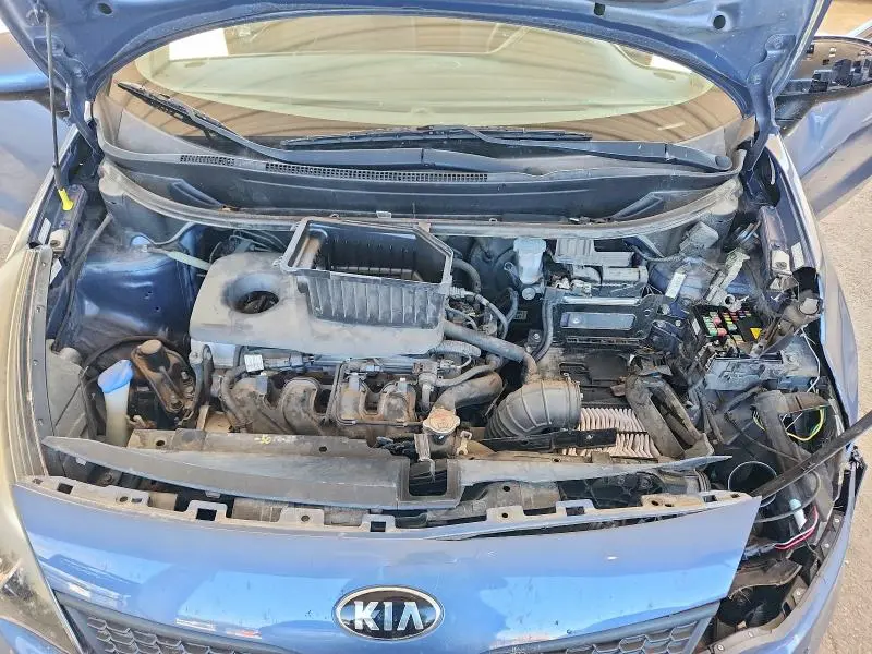 2016 KIA RIO LX  