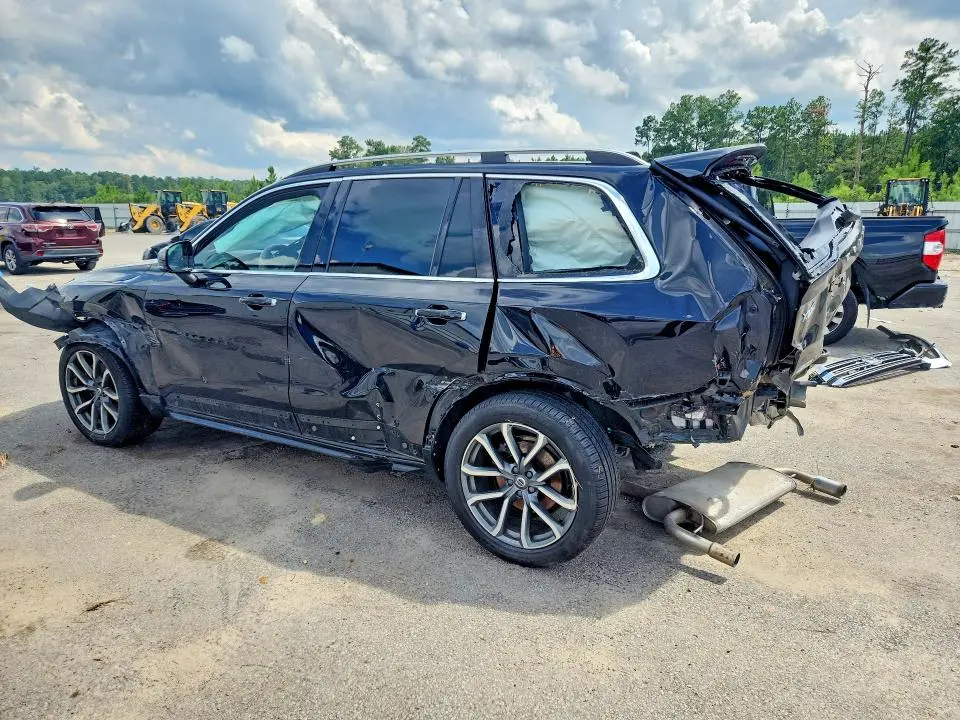 2018 VOLVO XC90 T5  