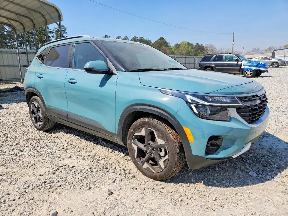 2025 KIA SELTOS EX  