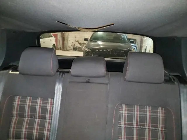 2012 VOLKSWAGEN GTI 