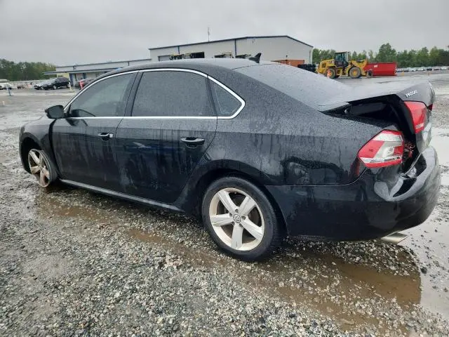 2013 VOLKSWAGEN PASSAT SE  