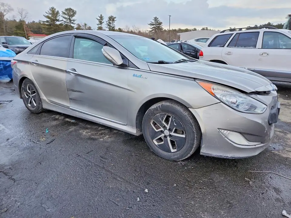 2011 HYUNDAI SONATA HYBRID  