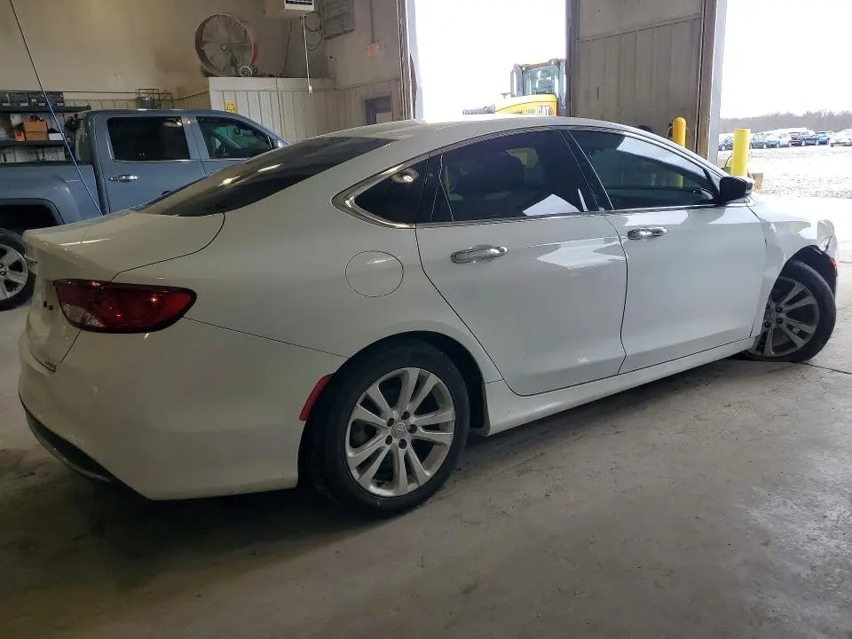 2016 CHRYSLER 200 LIMITED  