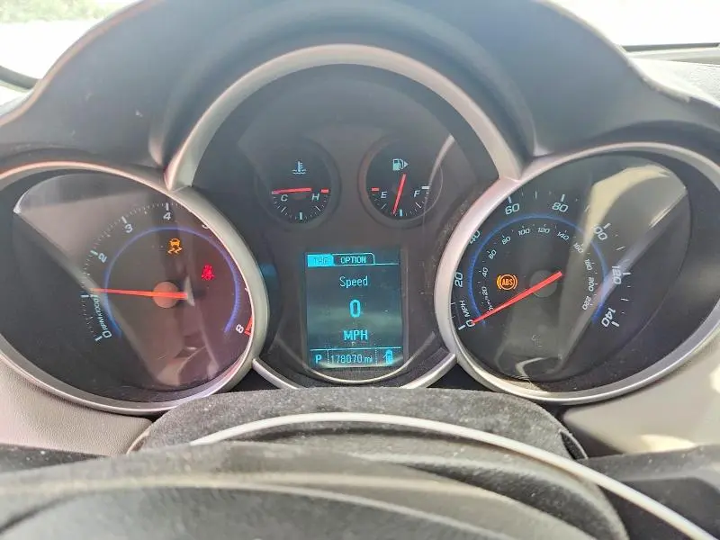 2014 CHEVROLET CRUZE LS  