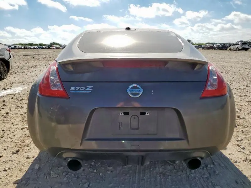 2010 NISSAN 370Z   