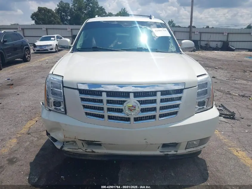 2011 CADILLAC ESCALADE PREMIUM