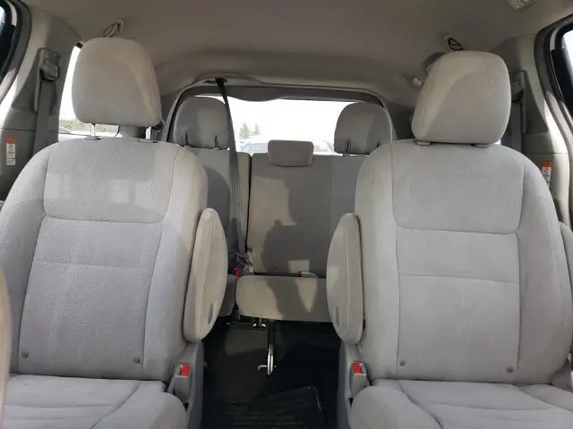 2017 TOYOTA SIENNA   