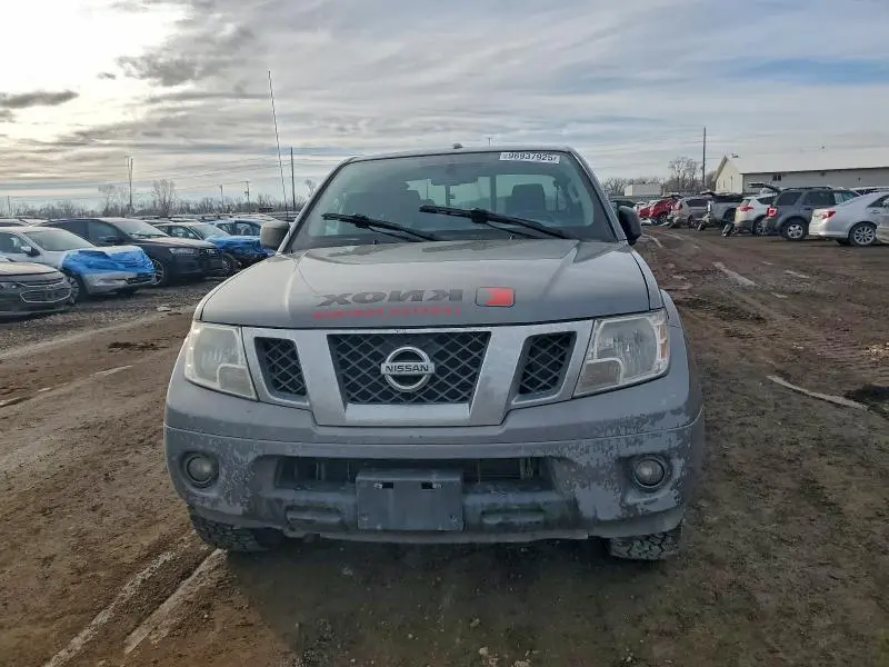 2016 NISSAN FRONTIER SV  
