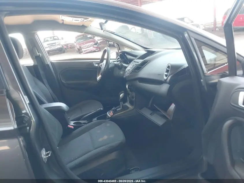 2015 FORD FIESTA SE