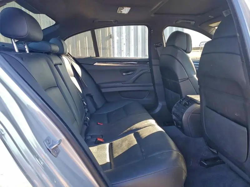 2013 BMW 550 XI  