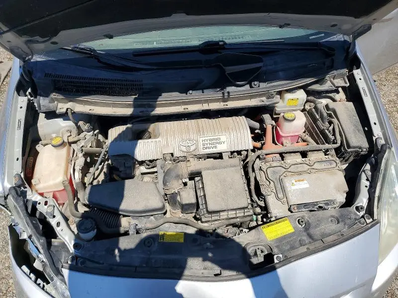 2010 TOYOTA PRIUS III  
