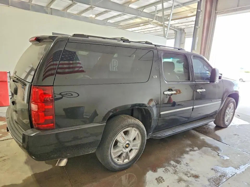 2013 CHEVROLET SUBURBAN K1500 LTZ  