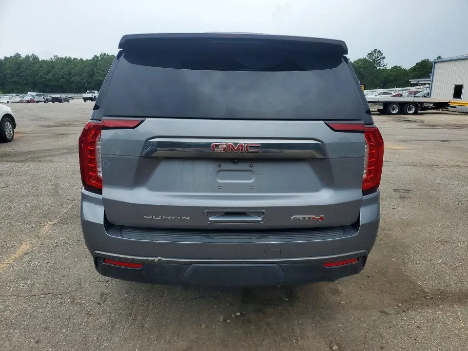 2021 GMC YUKON AT4  