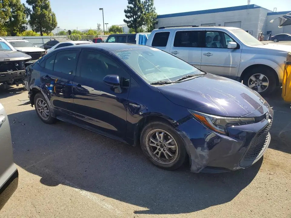 2021 TOYOTA COROLLA LE  