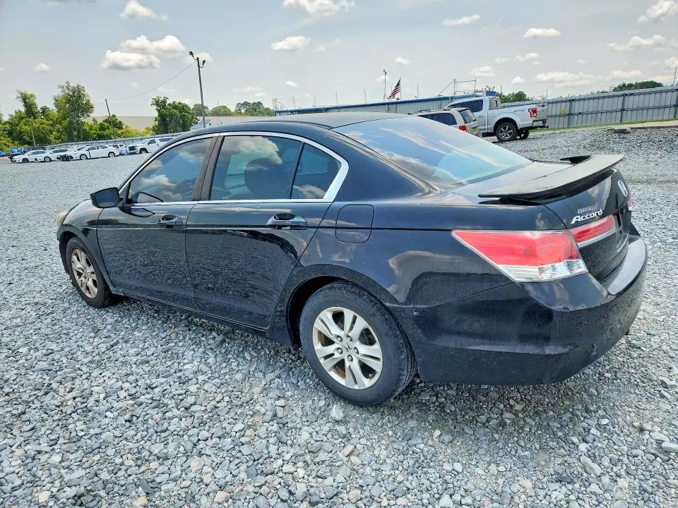 2011 HONDA ACCORD LX  