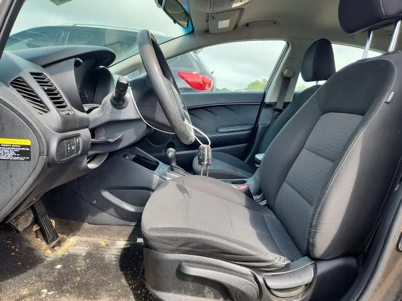2015 KIA FORTE LX  