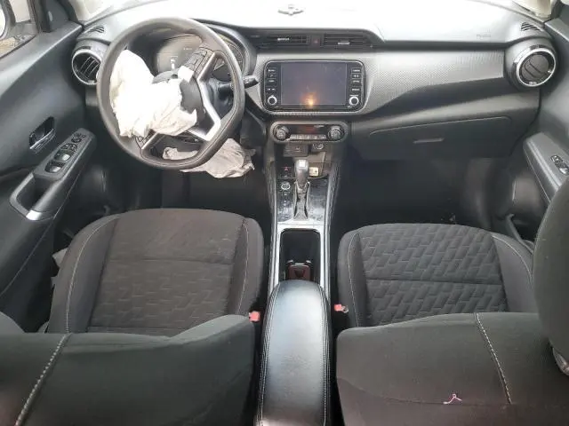 2021 NISSAN KICKS SV  