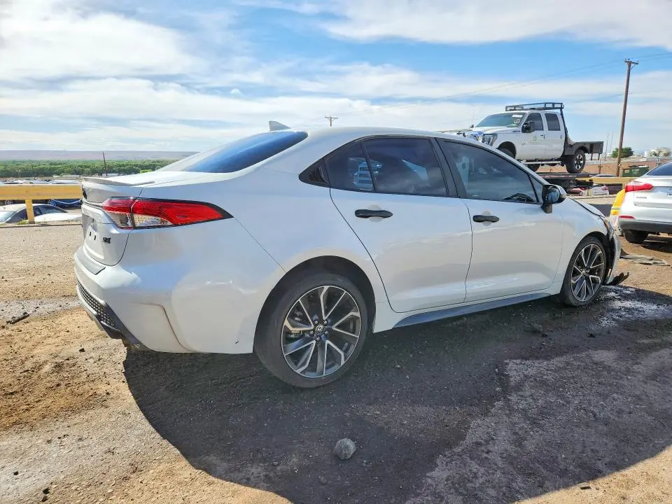 2020 TOYOTA COROLLA SE  