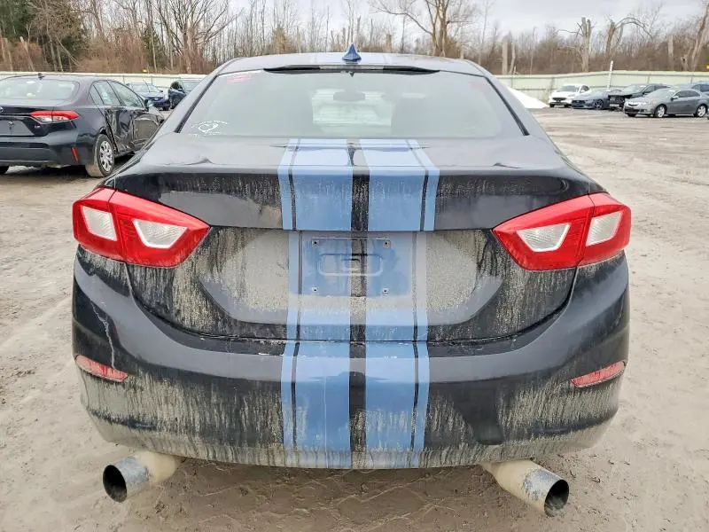 2017 CHEVROLET CRUZE LT  