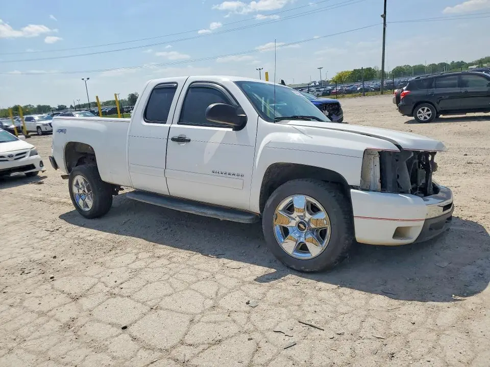 2011 CHEVROLET SILVERADO K1500 LT  