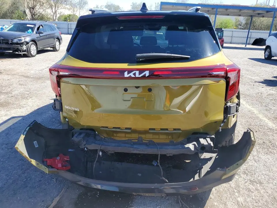 2024 KIA SELTOS S  